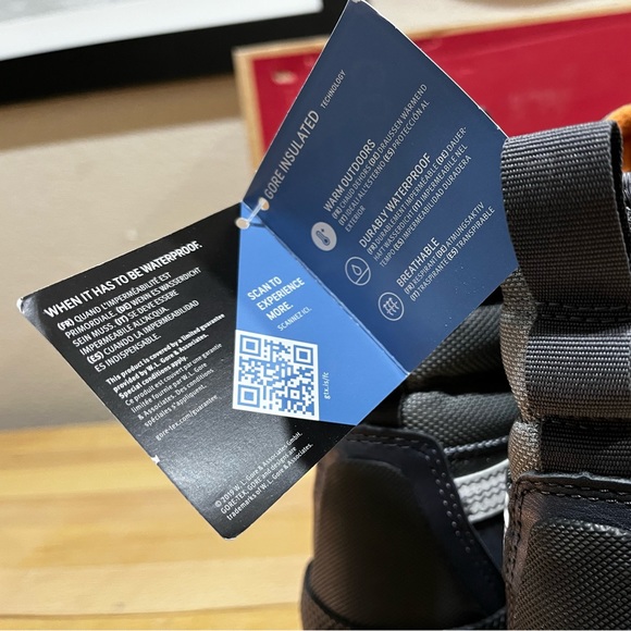 MTE vans Sk8-hi Gore-Tex Snow boots insulated sz. Mens 8 womens 9.5 - Picture 9 of 10